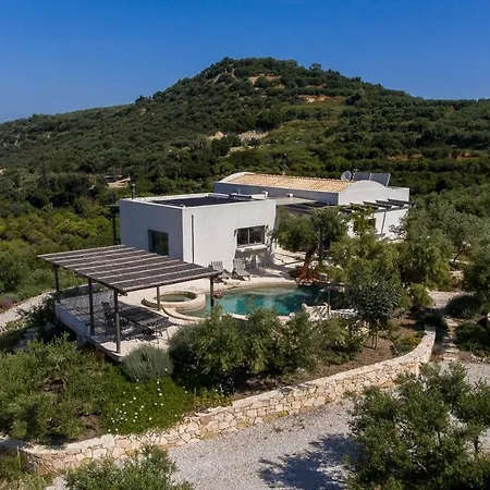 Lucy By Posarellivillas Villa